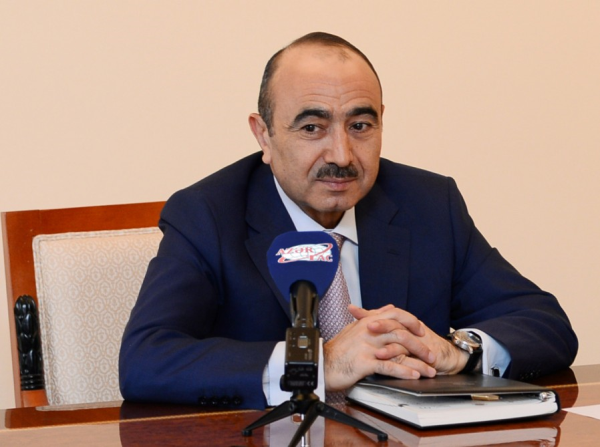 Əli Həsənov: Məişət zəminində yaşanan hər hansı insident Azərbaycan və çeçen xalqları arasında tarix